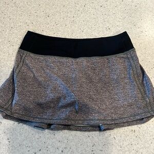 Lululemon skirt size 6
